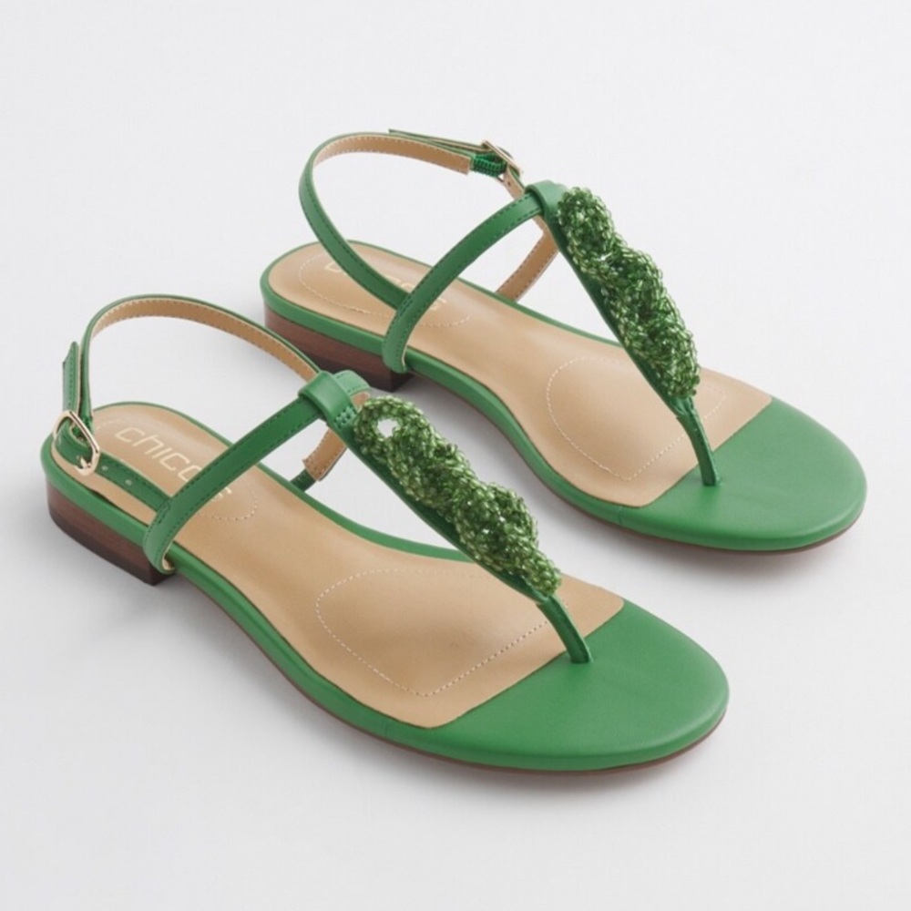 ☀️ NIB CHICO’S Beaded T-Strap Sandals